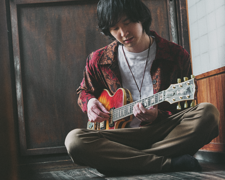 May Inoue guitarist